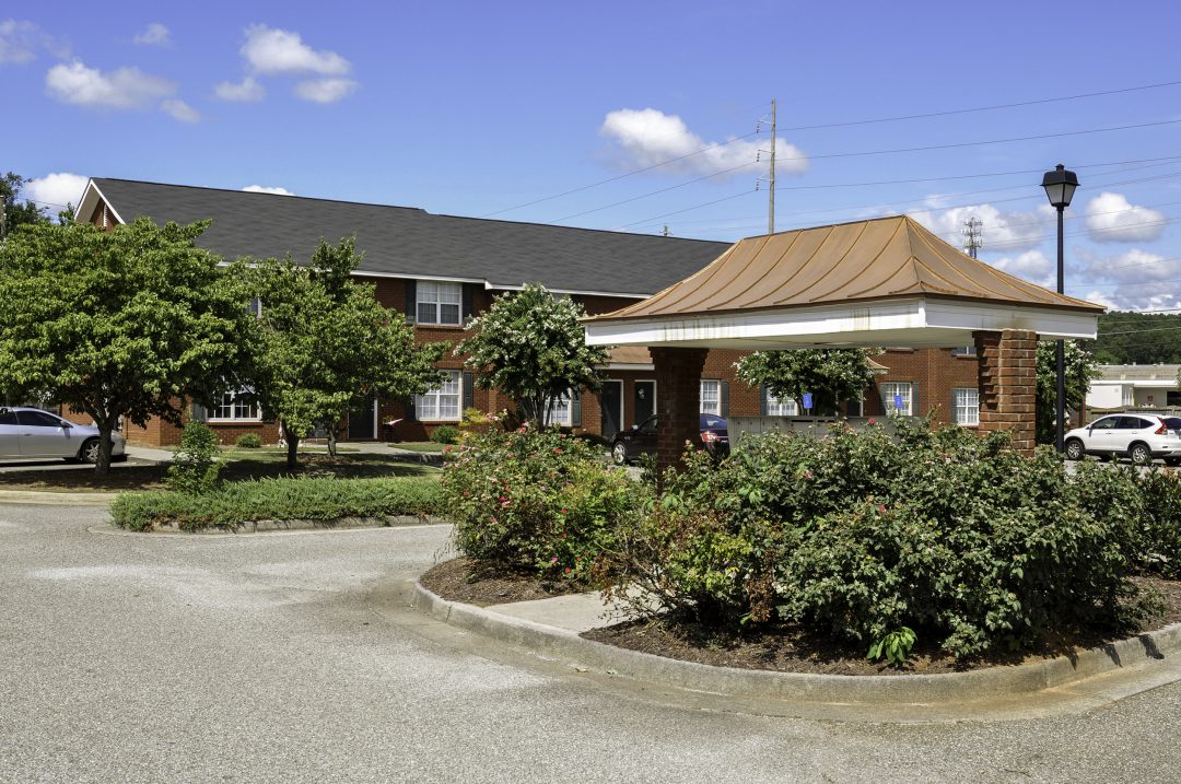 1 Bedroom Erwin Chase Townhomes